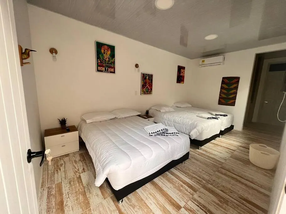 Nueva En San Antonio Cali, La Casa De Tona Villa Colombia
