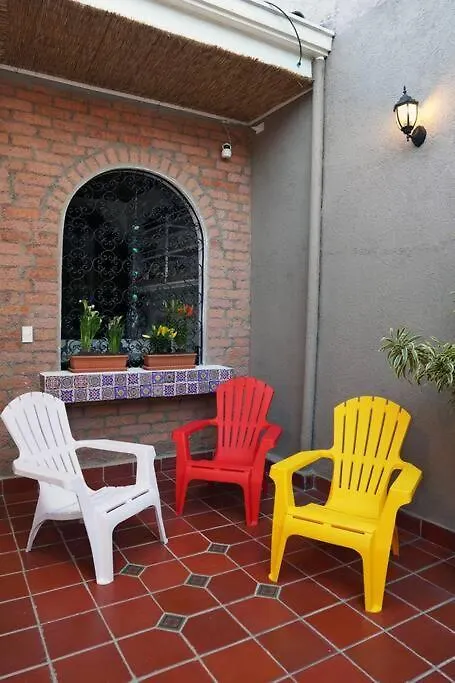 Nueva En San Antonio Cali, La Casa De Tona Villa 0*, Cali