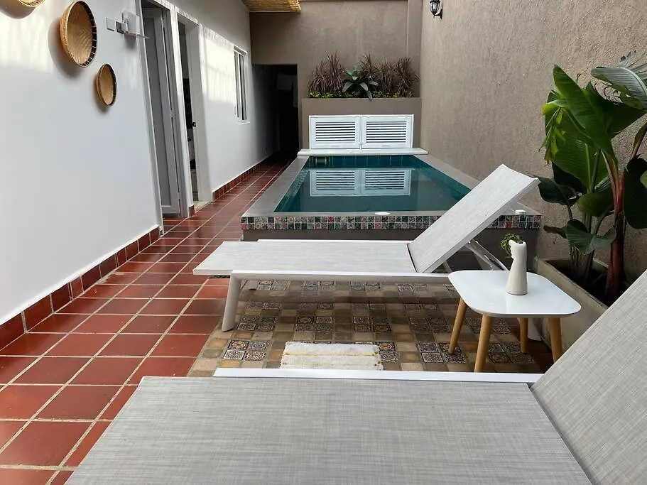 Nueva En San Antonio Cali, La Casa De Tona Villa